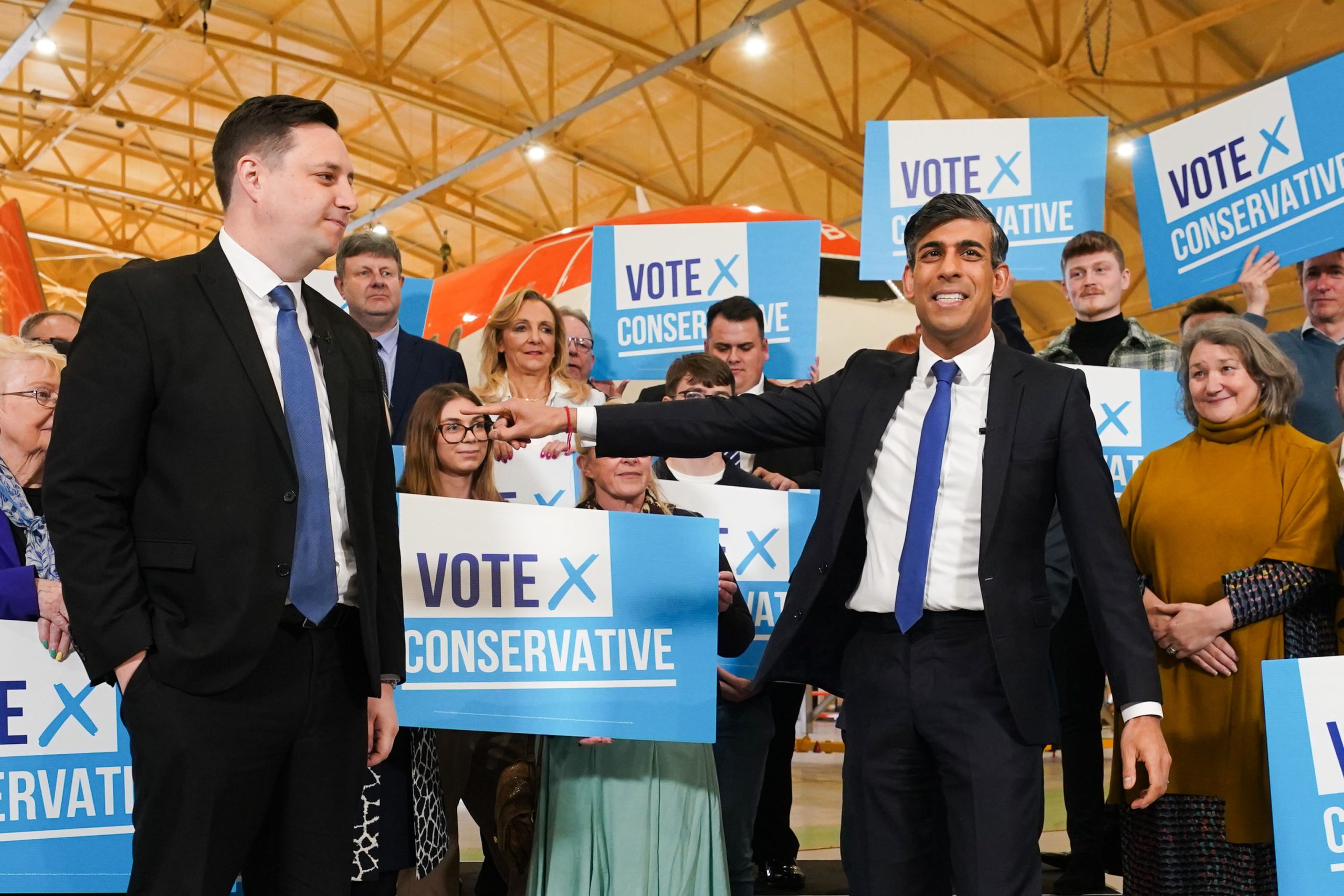 Ben Houchen con Rishi Sunak en Teesside después de su reelección como alcalde del Valle de Tees